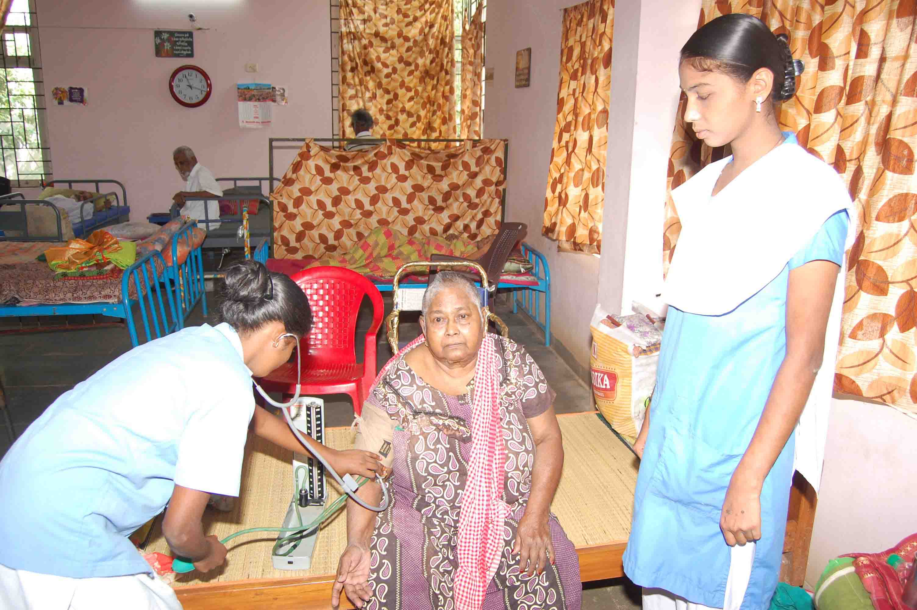 elders day care in madurai